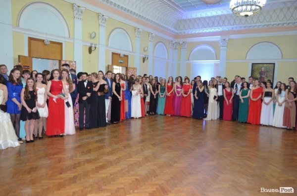 У луцькому виші танцювали, щоб допомогти. ФОТО