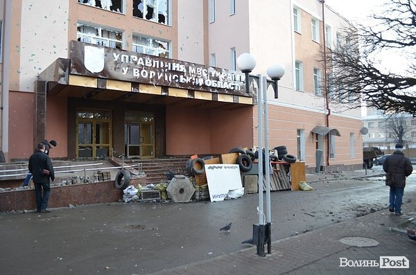 Активісти покинули управління міліції у Луцьку. ФОТО