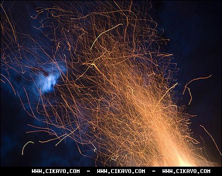 Цікаві приклади «вогняних» світлин та шоу. ФОТО. ВІДЕО