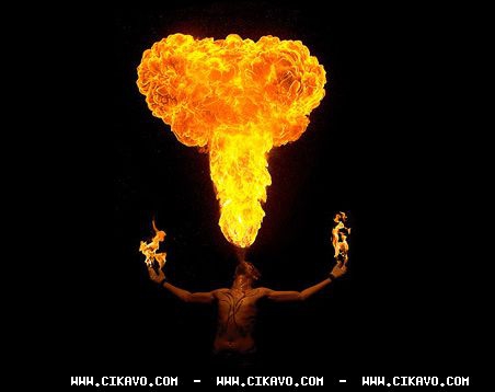 Цікаві приклади «вогняних» світлин та шоу. ФОТО. ВІДЕО