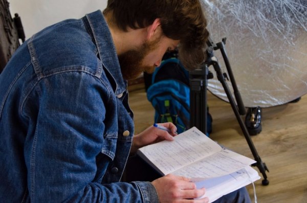 Молодь з Луцька долучилась до роботи над фільмом про найстарішу академію України. ФОТО. ВІДЕО 