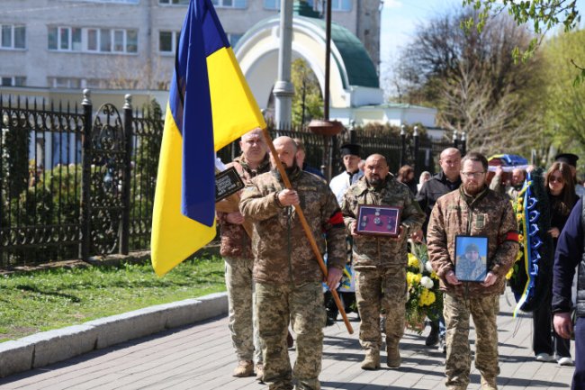 У Луцьку попрощалися з воїном Олександром Коханюком