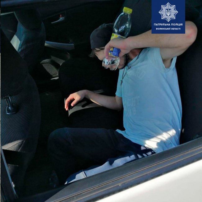 У Луцьку виявили водія з «арсеналом» наркотиків. ФОТО