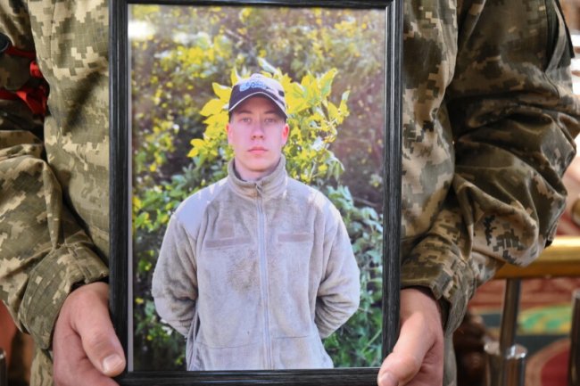 Скорботний день: у Луцьку провели в останню путь двох Героїв