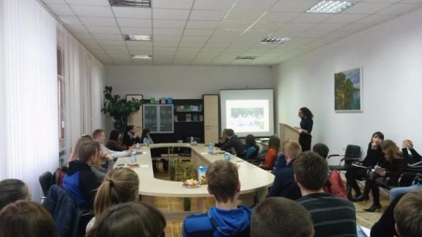 Луцькі волонтери ділились досвідом із учасниками «Волонтерського інкубатора». ФОТО