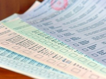 На Волині заступнику голови виборчої комісії, яка проголосувала за свого чоловіка, повідомили про підозру 