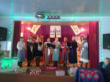 «Аж голоси сіли»: волинські колядники зібрали 700 тисяч для ЗСУ