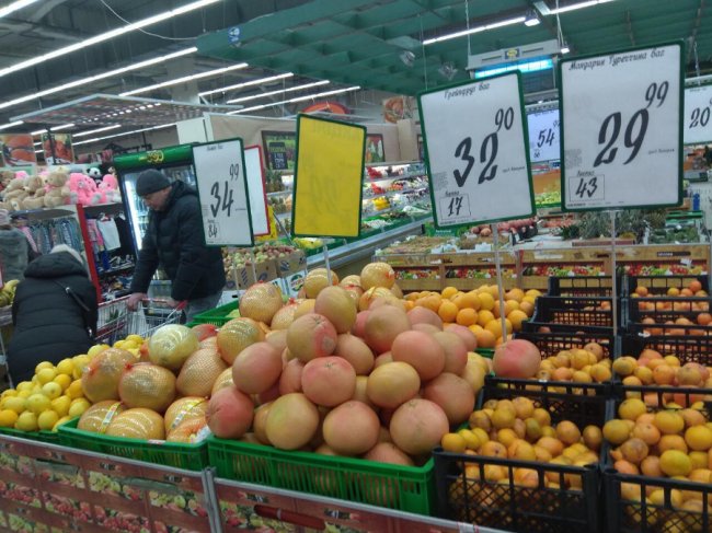 Луцький гіпермаркет «Там Там» запрошує на передноворічні «закупи»*