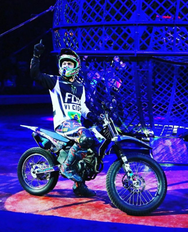 У Луцьку виступить легендарний цирк «Олімп»: розігрують квитки*