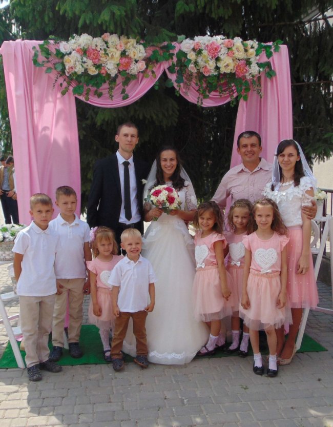 У Володимирі багатодітна сім’я  виграла 9 велосипедів