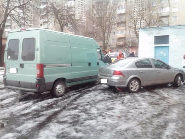 У Луцьку п'яного держслужбовця двічі впіймали поліцейські.ФОТО