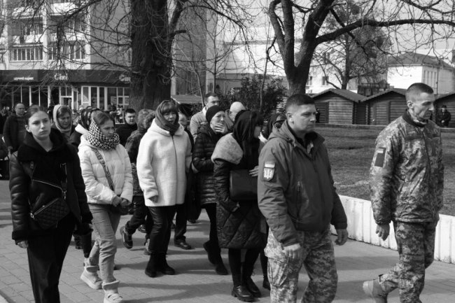 Луцьк - у скорботі: в останню дорогу провели Героя Едуарда Ковальчука