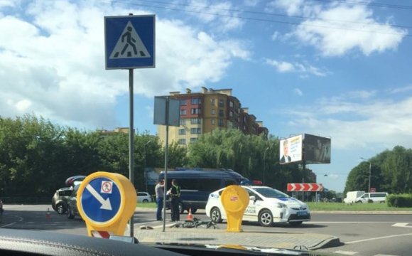 У Луцьку автівка збила велосипедиста. ФОТО