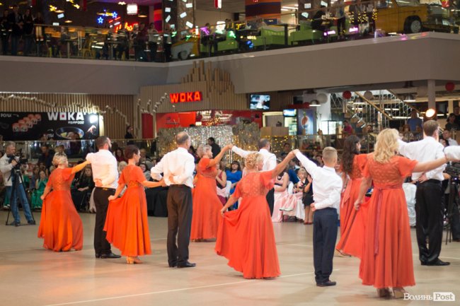 Свято з душею: у Луцьку відбувся «Осінній бал». ФОТО