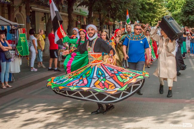 Від Мексики до Індії: грандіозний міжнародний фестиваль стартував у Луцьку. ФОТО