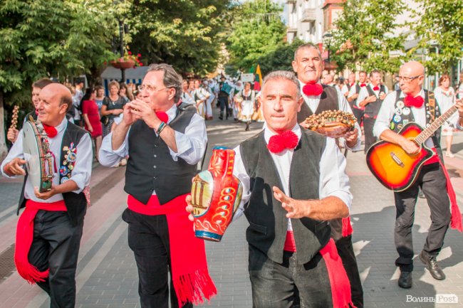 Від Мексики до Індії: грандіозний міжнародний фестиваль стартував у Луцьку. ФОТО