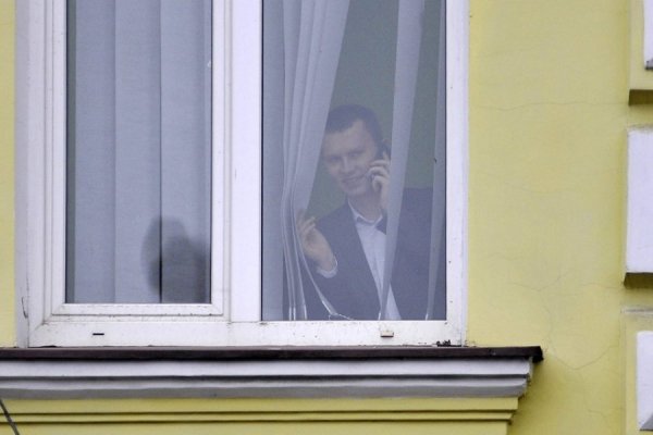 «Сидячий» пікет під прокуратурою Волині. ФОТО