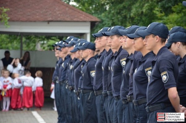 Луцькі правоохоронці відзначають півроку роботи. ФОТО