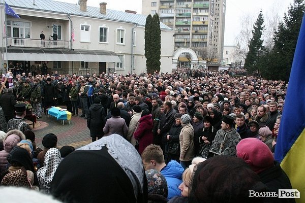 У Луцьку прощалися з загиблим волинянином. ФОТО