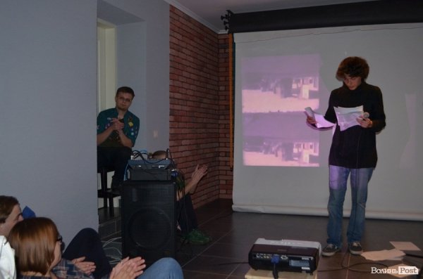 «Двоє на одного»: поетичні читання в Луцьку. ФОТО