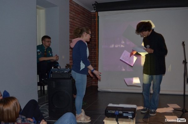 «Двоє на одного»: поетичні читання в Луцьку. ФОТО