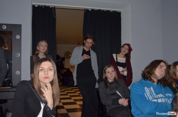 «Двоє на одного»: поетичні читання в Луцьку. ФОТО