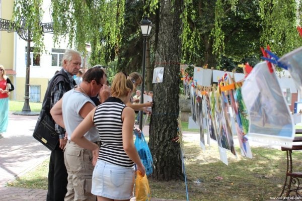 У центрі Луцька ‒ фотовиставка в сквері. ФОТО