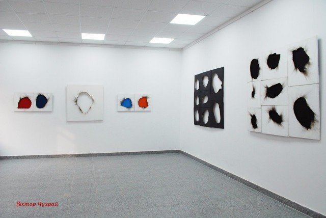 У Луцьку відкрили виставку онлайн «Сонце нового дня»