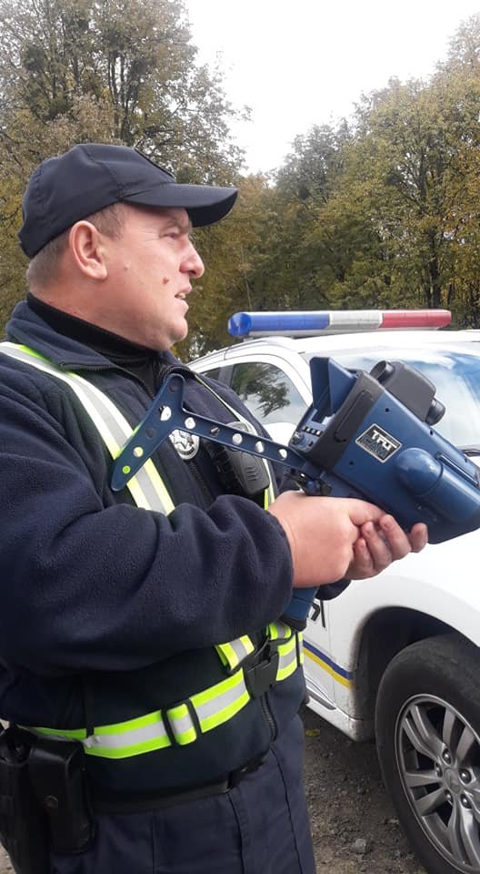 За годину волинські патрульні з радарами зупинили 10 водіїв, які перевищували швидкість. ФОТО
