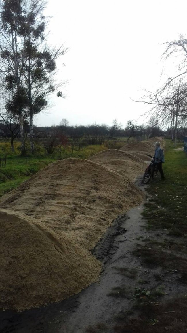 У Шацьку почали капітальний ремонт дороги. ФОТО