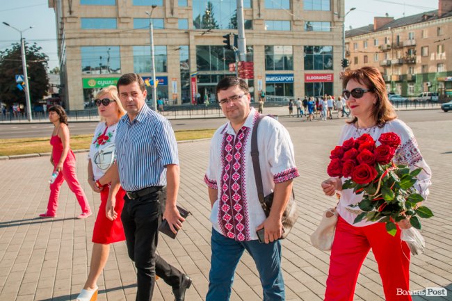 Луцьк у вишиванках. ФОТОРЕПОРТАЖ