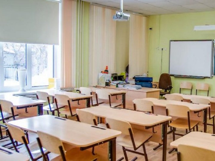 На Волині школяр підірвав піротехніку в класі: судили його матір