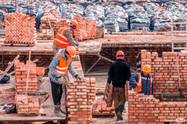 Ростуть, мов на дріжджах: як у ЖК «Caramel Residence» будують «карамельні» багатоповерхівки. ФОТО*