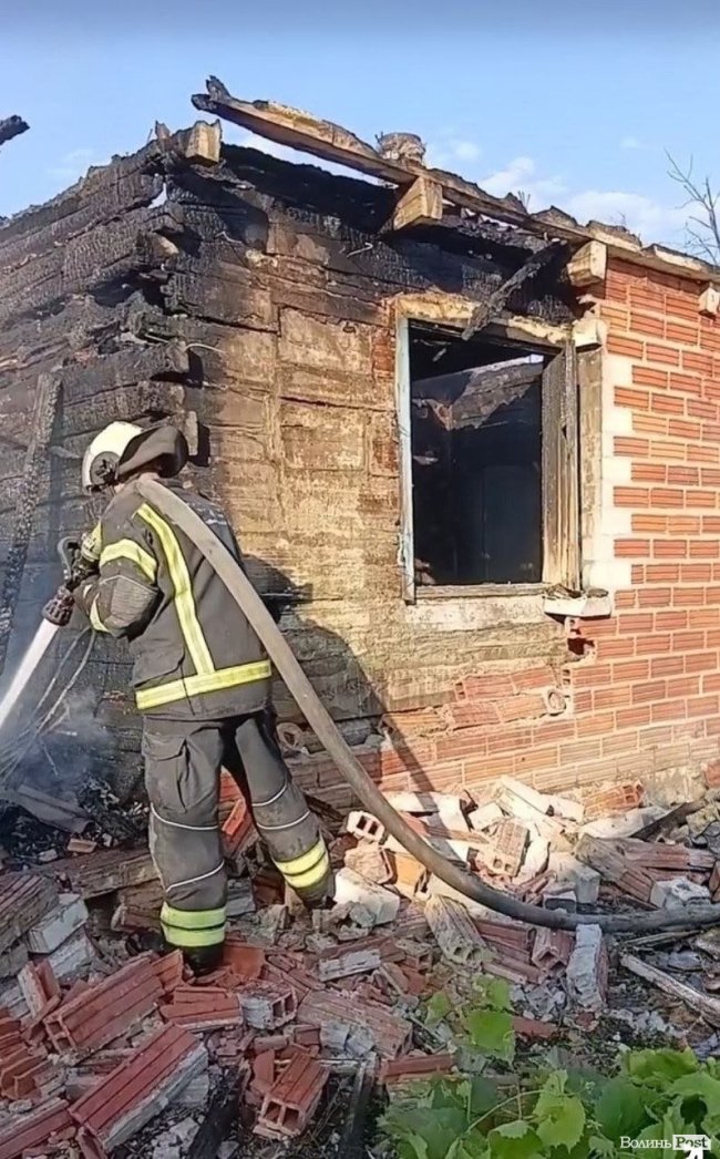 На Волині через пожежу без житла залишилася мама з двома дітьми: потрібна допомога