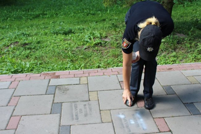 «Стоп наркотик!»: як у Луцьку боролися з небезпечною рекламою. ФОТО