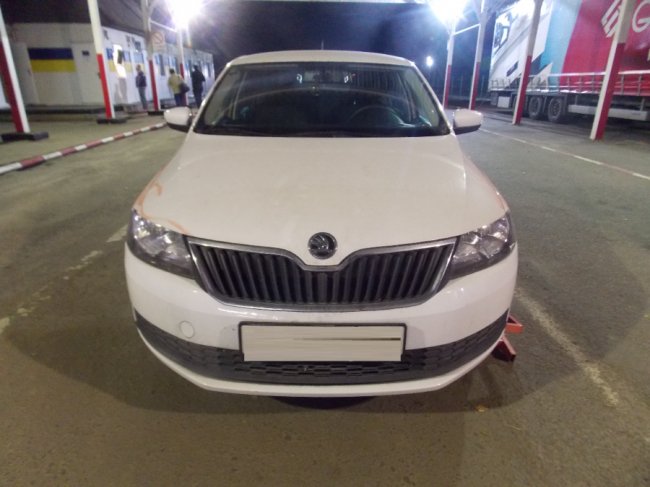 На Волині затримали росіянина, який хотів потрапити до України на викраденій автівці