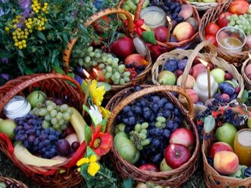 Яблучний Спас 2022: що покласти у кошик для освячення