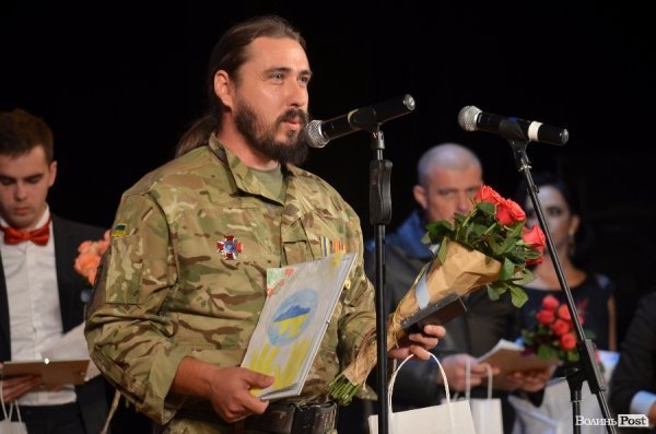 У Луцьку відзначили премією «Люди року» героїв АТО та волонтерів. ФОТО