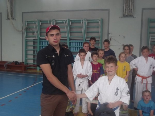 Нововолинський молодий «УДАР» вітав каратистів з ювілеєм. ФОТО*