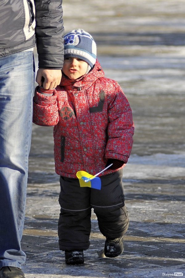 Віче на луцькому Євромайдані. ФОТО