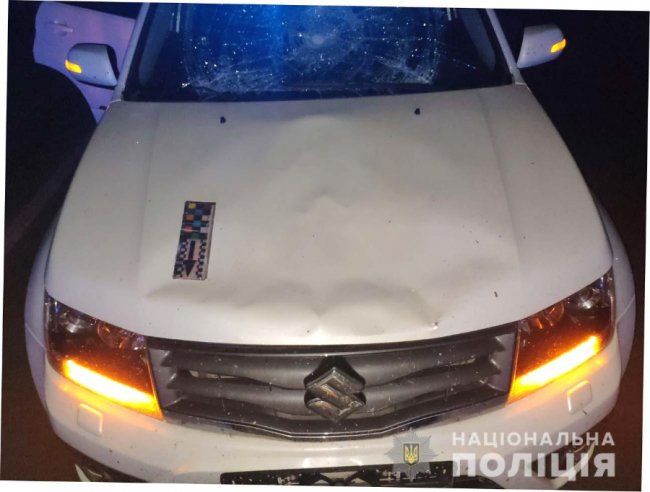 На трасі «Доманове-Ковель-Чернівці-Тереблече» авто збило п'яну велосипедистку. ФОТО