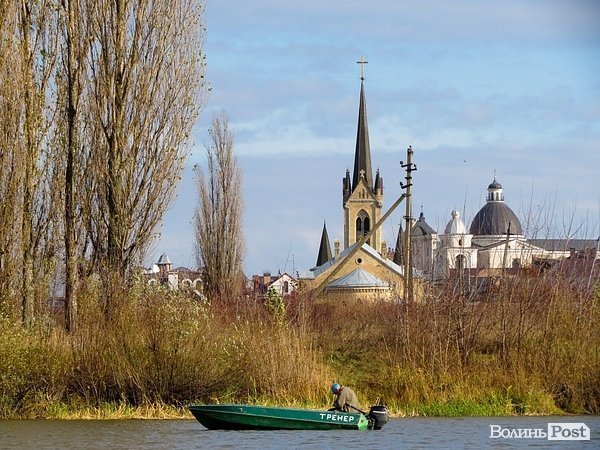 Водна експедиція: як виглядає Луцьк зі Стиру. ФОТО