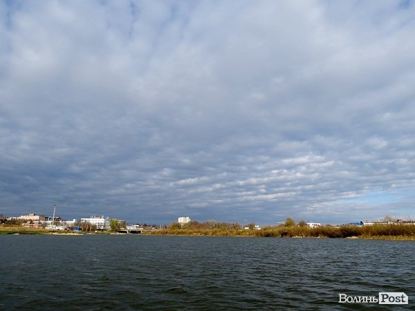 Водна експедиція: як виглядає Луцьк зі Стиру. ФОТО