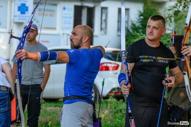 Єдина у Луцьку секція стрільби з лука провела перше відкрите тренування. ФОТО