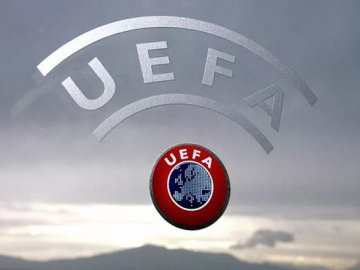 Російські клуби та збірні усунули зі всіх футбольних чемпіонатів 