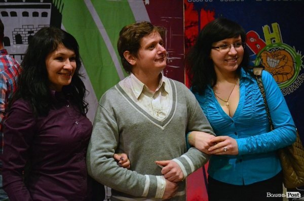 КВН у Луцьку: львівські хлопці перемогли запорізьких «гопників». ФОТО