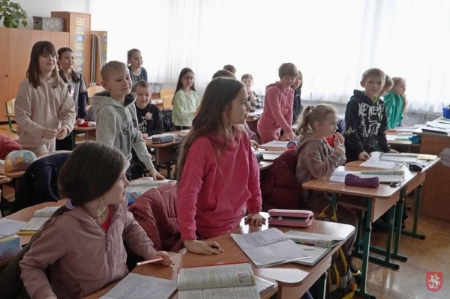 Доньку загиблого воїна з Волині привітали з днем народження 