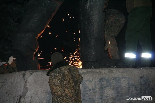 Як Волинь позбулася маневицького Леніна. ФОТО