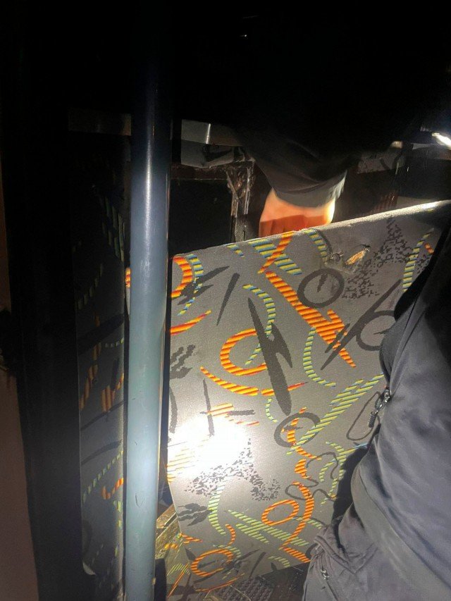 Волинянин намагався ввезти з-за кордону 20 літрів елітного алкоголю