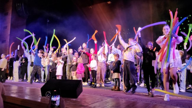 У Луцьку діти з особливими потребами виступали разом із відомими артистами